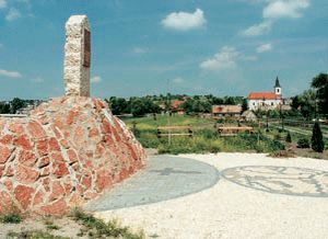Millecentenáriumi emlékpark és Árpád emlékmű Környén