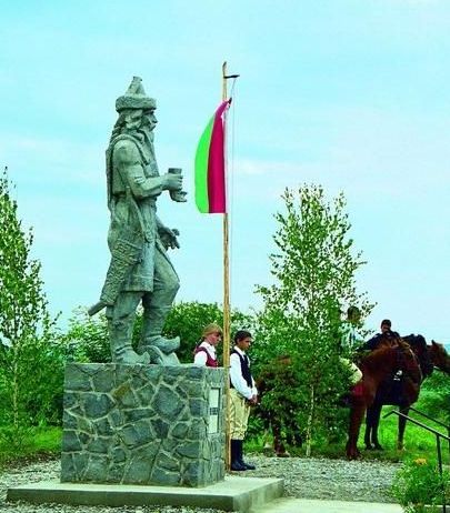 Árpád fejedelem szobrának avatása Torján (Váradi Péter Pál felvétele)
